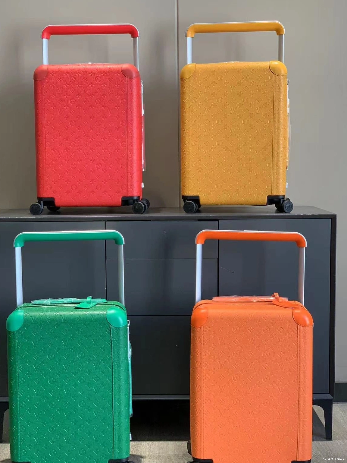 CUSTOM 55 ORANGE SUITCASE TAURILLON 37L HORIZON 0731
